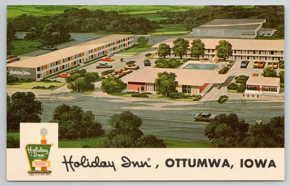 Holiday Inn Ottumwa Iowa Vintage Postcard 1960s Mid-Century Modern Curteich