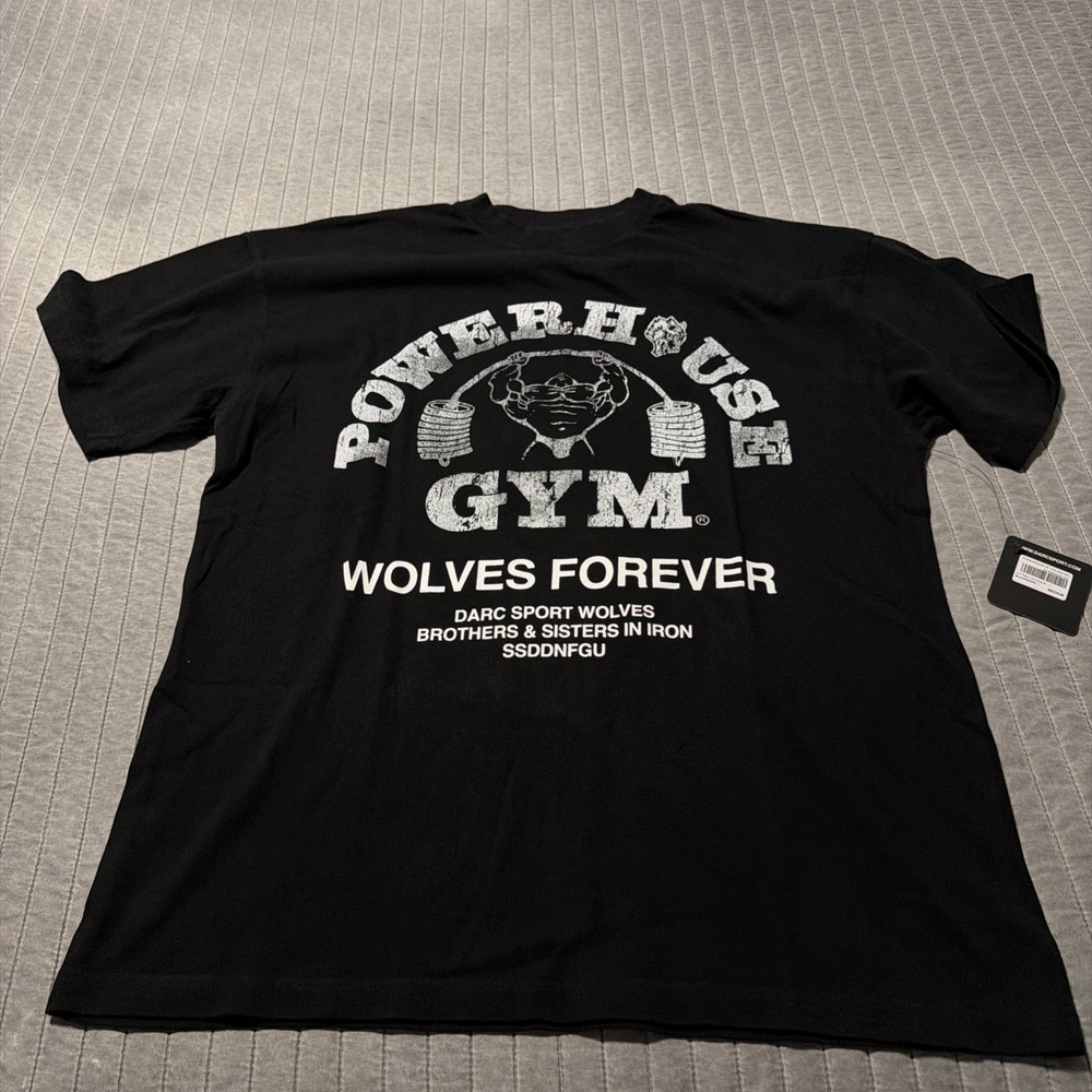 Darc Sport Men's Short Sleeve T-Shirt Wolves Gymwear Size Medium Brand NWT