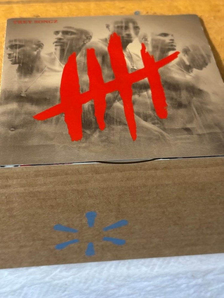 Trey Songz Chapter 5 CD (NO JEWEL CASE. DISC AND BOOKLET ONLY)