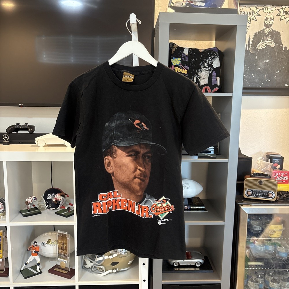 *RARE* Vintage 90s Nutmeg MLB Baltimore Orioles Cal Ripken Jr Player Graphic Tee