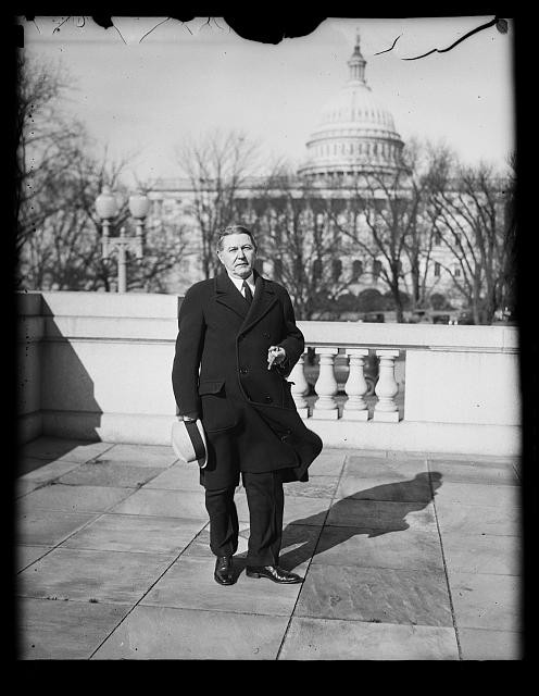 Photo:Washington D.C. 1934 Man U.S. Capitol Background Portrait