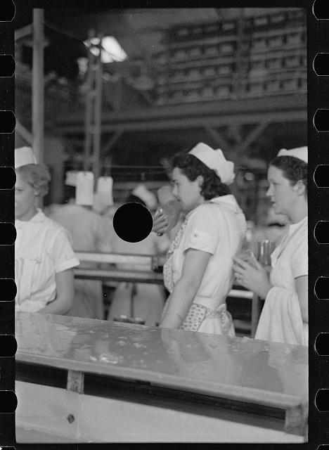 Photo:Winter Haven Florida Grapefruit Canning Plant 1937 Workers Women FSA