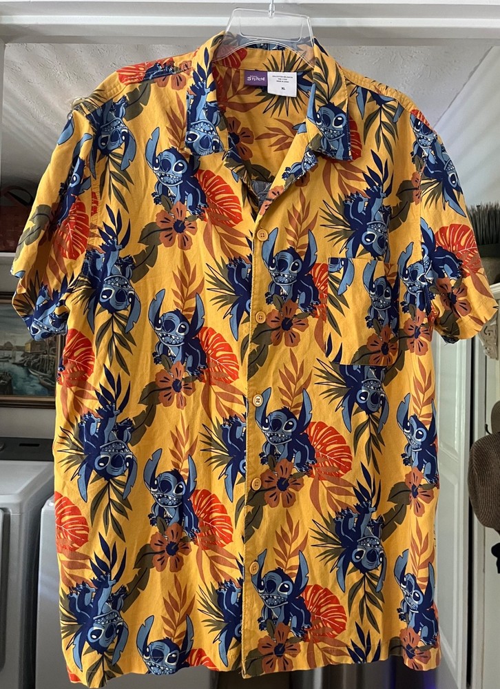 Disney Lilo & Stitch Men’s Shirt XL Button Down Hawaiian Loose Fit Shirt!