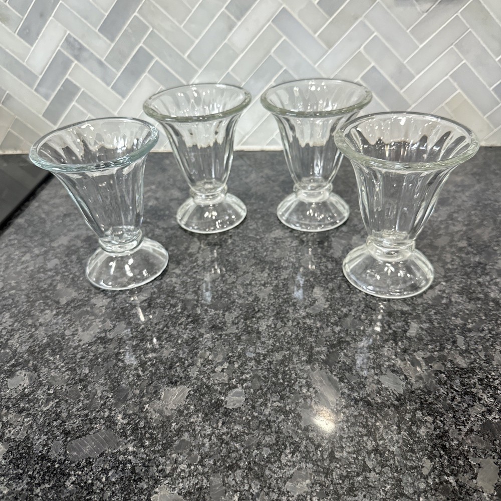 Vintage Libbey Clear Glass Ice Cream Sundae Or Parfait Footed Glasses Set of 4