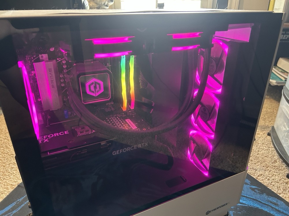 CyberPowerPC Gamer Supreme Gaming PC - Ryzen 7 7800X3D, RTX 4070 Super, 32GBDDR