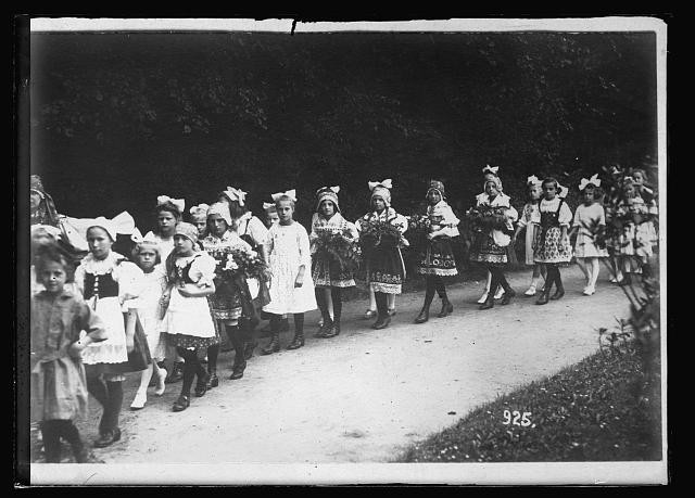 Photo:1920s Girls Parade Flower Girls Costumed Children Procession