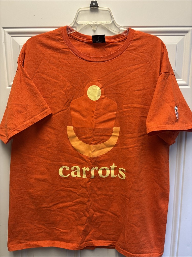 🥕Carrots “Symbols” Orange T-Shirt (Size: XL) Limited Edition & Brand New🥕