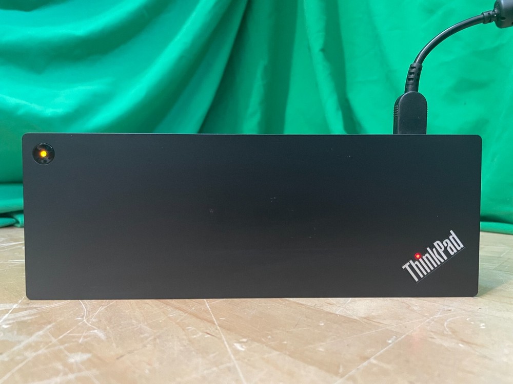 Lenovo ThinkPad Universal Thunderbolt 4 Dock Station Type 40B0 DK2131