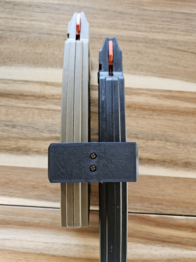 Coupler For M&P 15-22 Long Magz.  3D Printed Prototype.