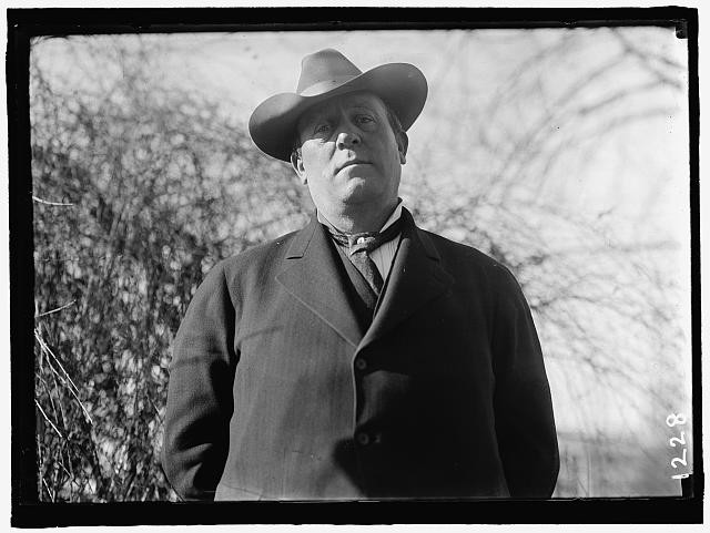 Photo:Ollie M. James Kentucky Senator 1912 Portrait Hat Suit