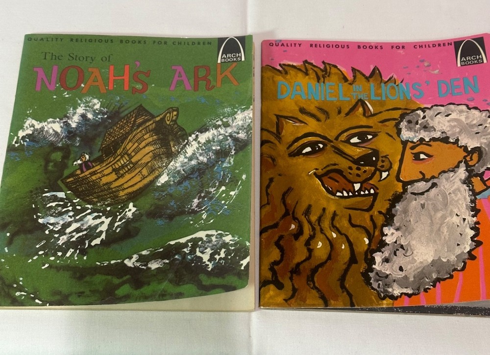 Lot 2 Arch Books Children’s Religious Books Vintage Daniel Lions Den Noahs Arc