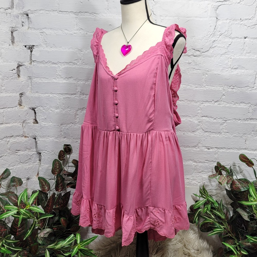 Torrid Top Women’s 5 Pink Gauze Eyelet Lace Embroidered Button Front