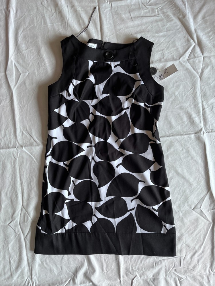 Maggy London mod-style retro black and white leaf-print dress petite size 14P