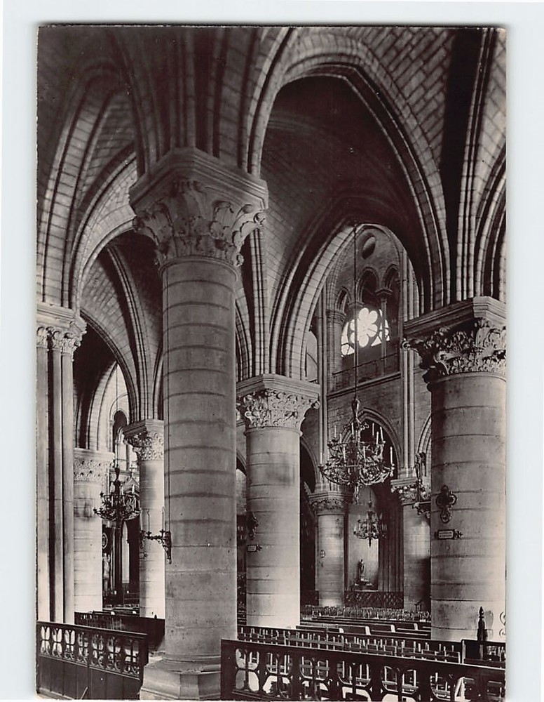 Postcard Bas coté Nord Notre Dame De Paris France