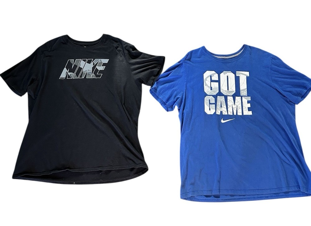 Nike Shirt Mens 2XL XXL Lot of 2 The Nike Tee & Standard Fit  Coupe Standard ￼￼