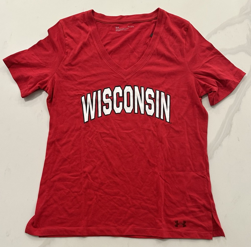 Under Armour Wisconsin Badgers Short Sleeve V-Neck T-Shirt Women’s Large (DD 461