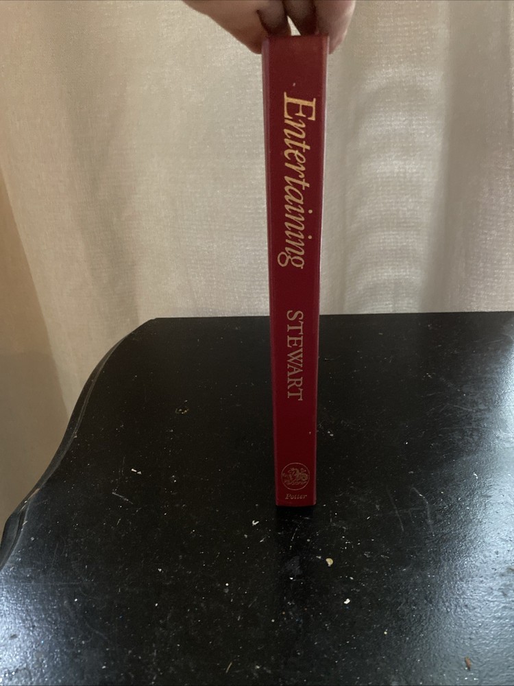 1982 Martha Srewart Entertaining Hardback No Dustcover 1st Edition 9th Printing