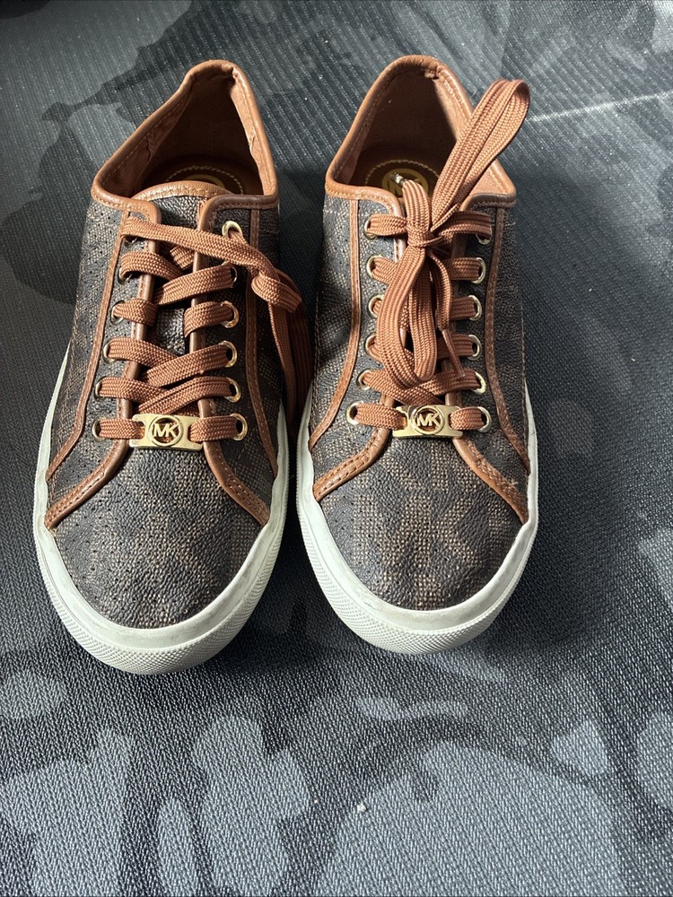 Michael Kors Women’s Size 8  Boerum Brown Signature MK Logo Sneakers Shoes