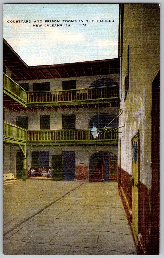 Vtg Linen Postcard Cabildo Courtyard Prison New Orleans, LA 1930s