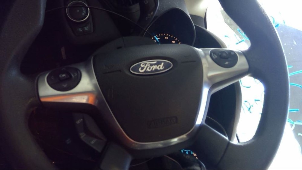 2013-2016 Ford Escape Tilt & Telescopic Steering Column Floor Shifter 4531824