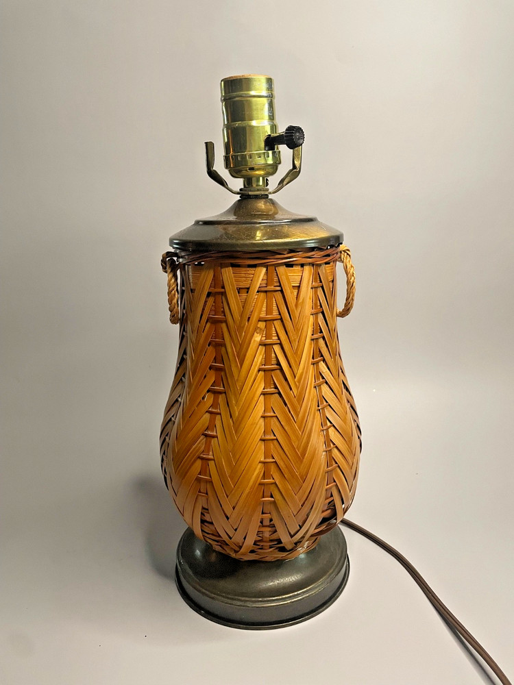 Vintage Woven Wicker Rattan & Metal Table Lamp 12” Boho Urn Style