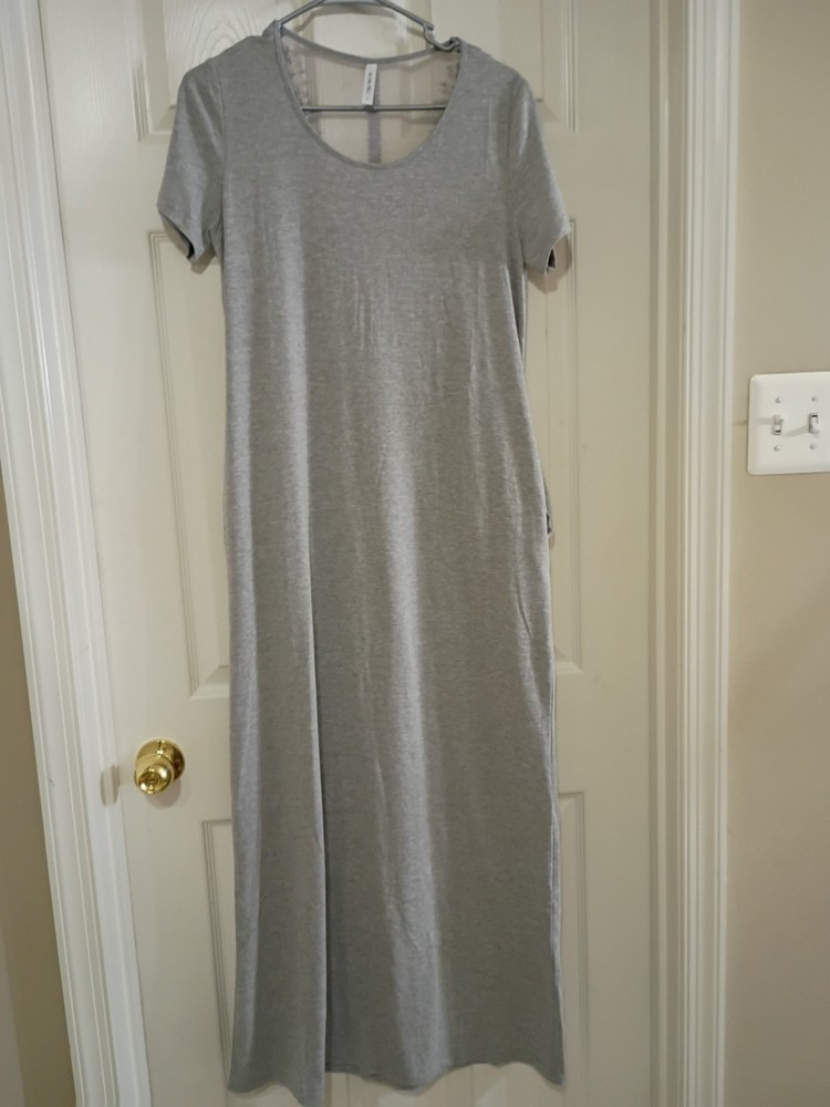 Maxi Dress With Back Lace Detail.  New W/O Tags.  Size L