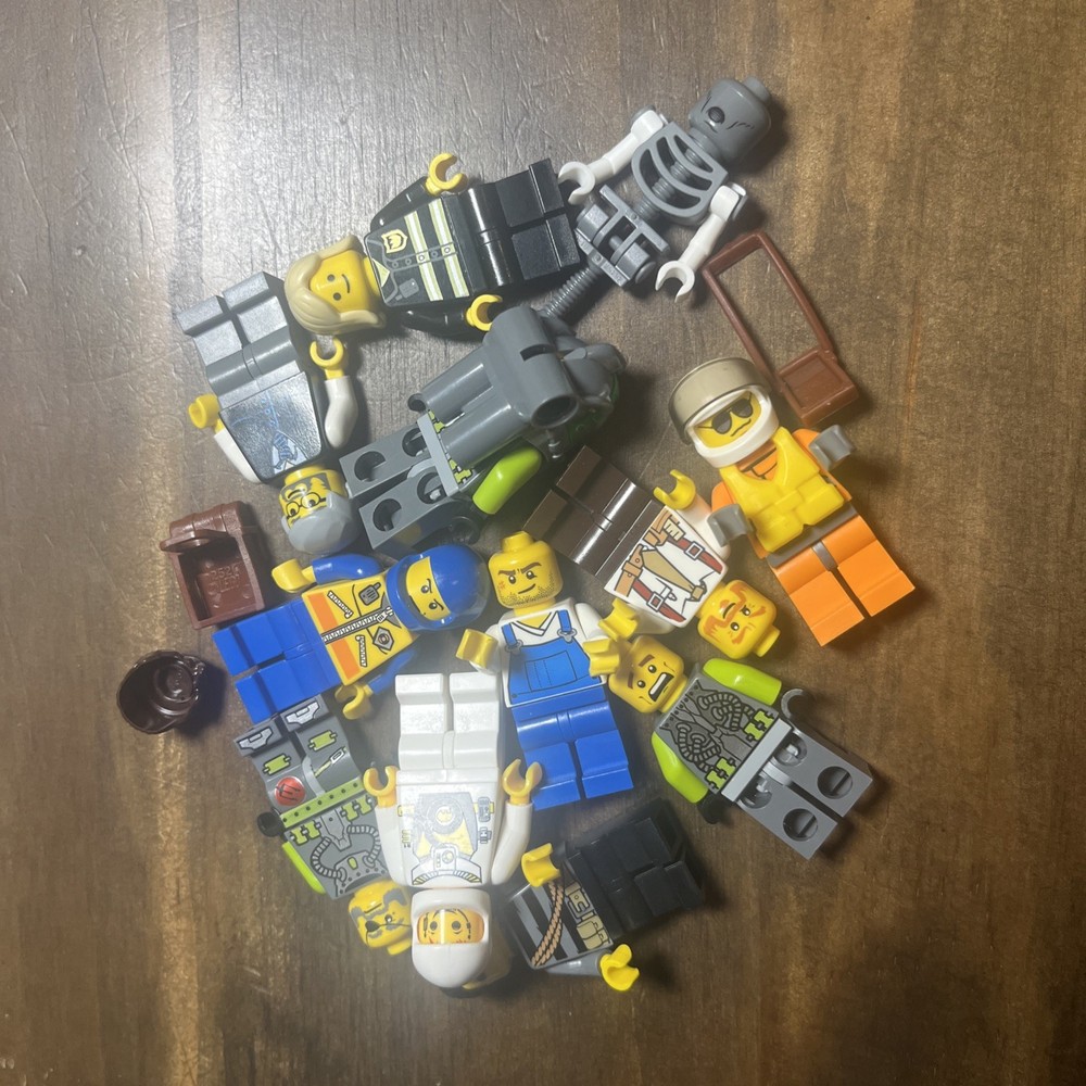 Lego Star Wars Minifigure Lot Parts - Box 1