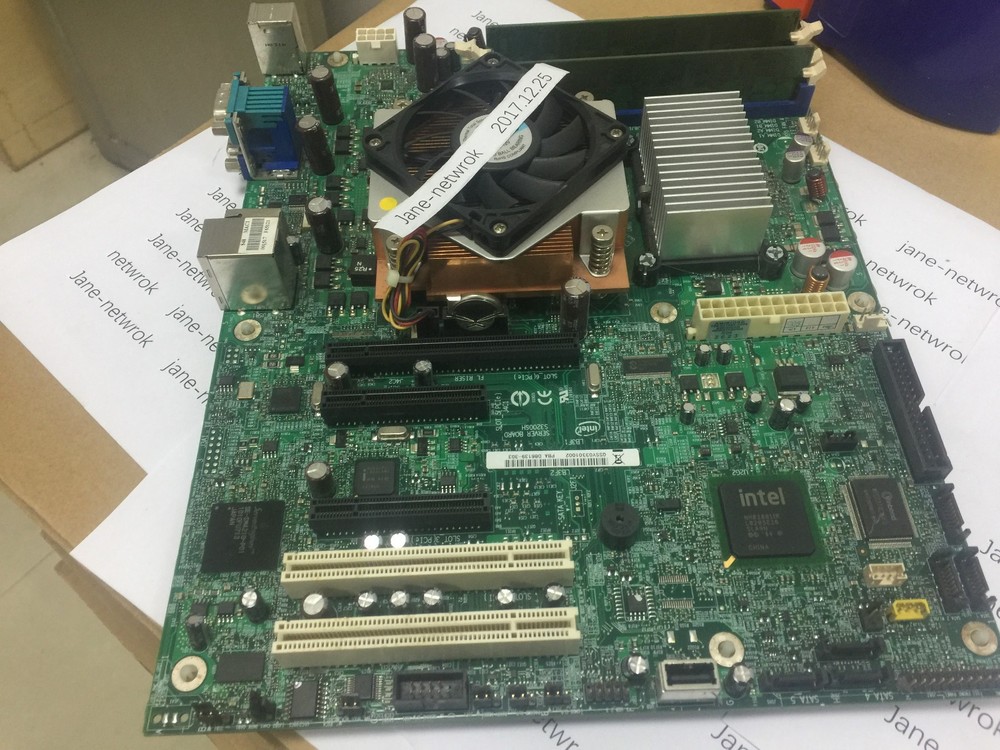 SERVER BOARD S3200SH DAOS48MB6C2 REV C   with CPU RAM   (by DHL)  #A6-4