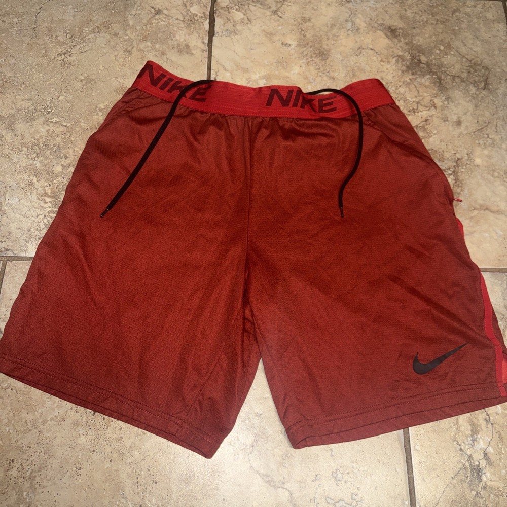 Nike Training Shorts Size Medium Mens Standard Dri Fit Veneer Red