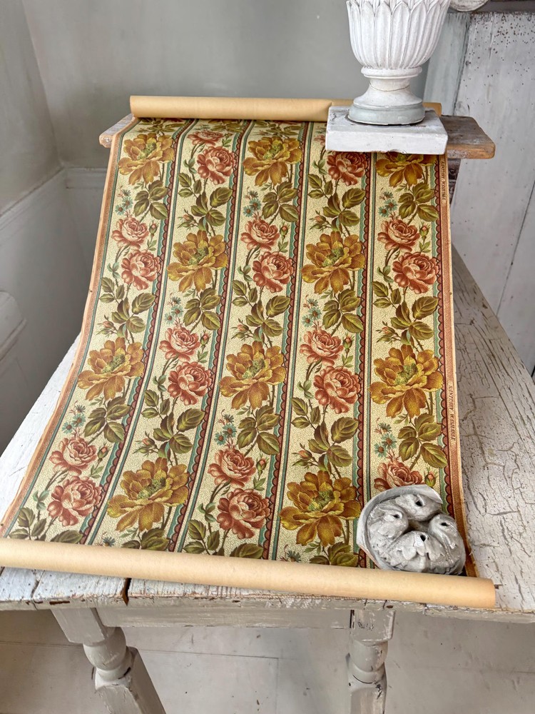 1.8yds Antique French Wallpaper Sanitaire Washable Floral Stripe Roses Wallcove