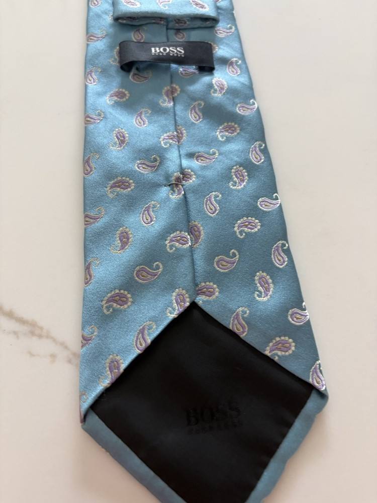 HUGO BOSS Men's Blue Paisley 100% Silk Woven Logo Tie 1 Piece luxury tie👔👑