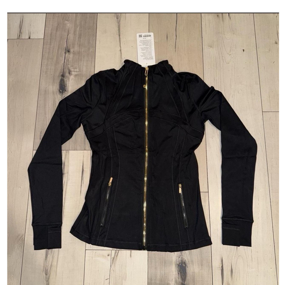 Lululemon Define Women's Track Jacket Black Size 2 Full Zip Gold
