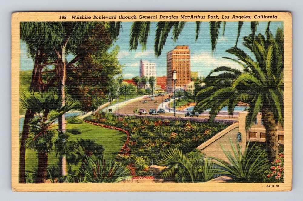 Los Angeles CA-California, Wilshire Boulevard, MacArthur Park, Vintage Postcard