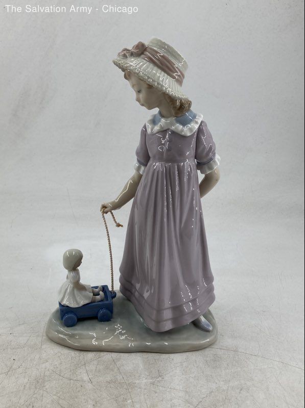 Lladró Multicolor Girl With Toy Wagon Collectible Home Decor Figurine