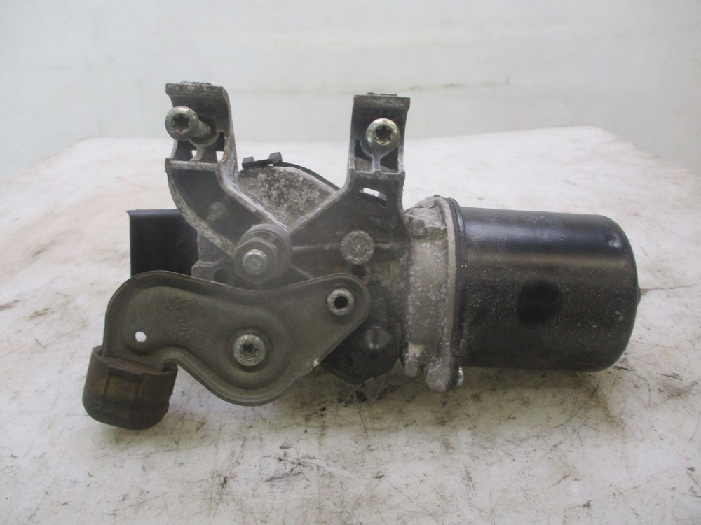 Renault Clio III Front Wiper Motor 7701061590