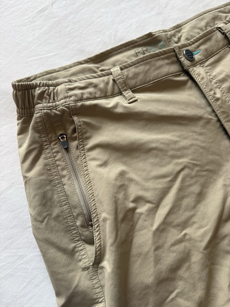 Free Fly Shorts Men's Large Tan Beige Performance Bamboo Stretch Outdoor Hiking