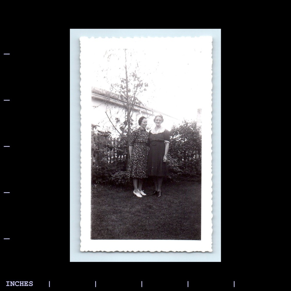 Old Vintage Photo AFFECTIONATE WOMEN STANDING IN YARD