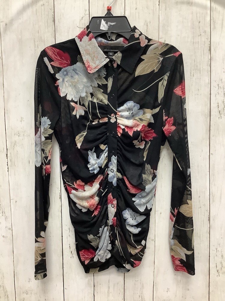 White House Black Market Floral Button Blouse With Ruched Sides Size XS 0403-60