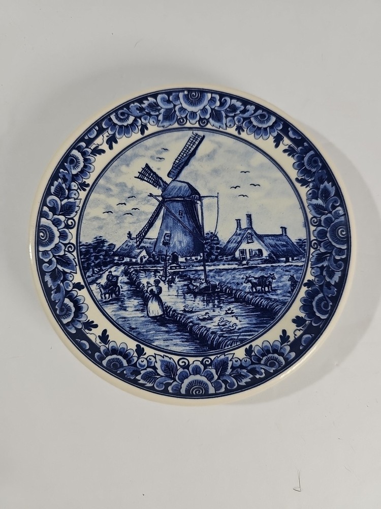 Delft's Blauw Holland Windmill Plate 331 Vintage 4.75-1/2