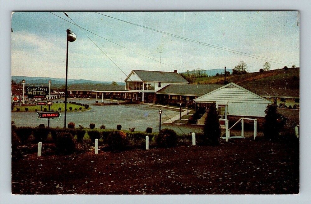 Bedford PA-Pennsylvania Stone Crest Motel Vintage Souvenir Postcard