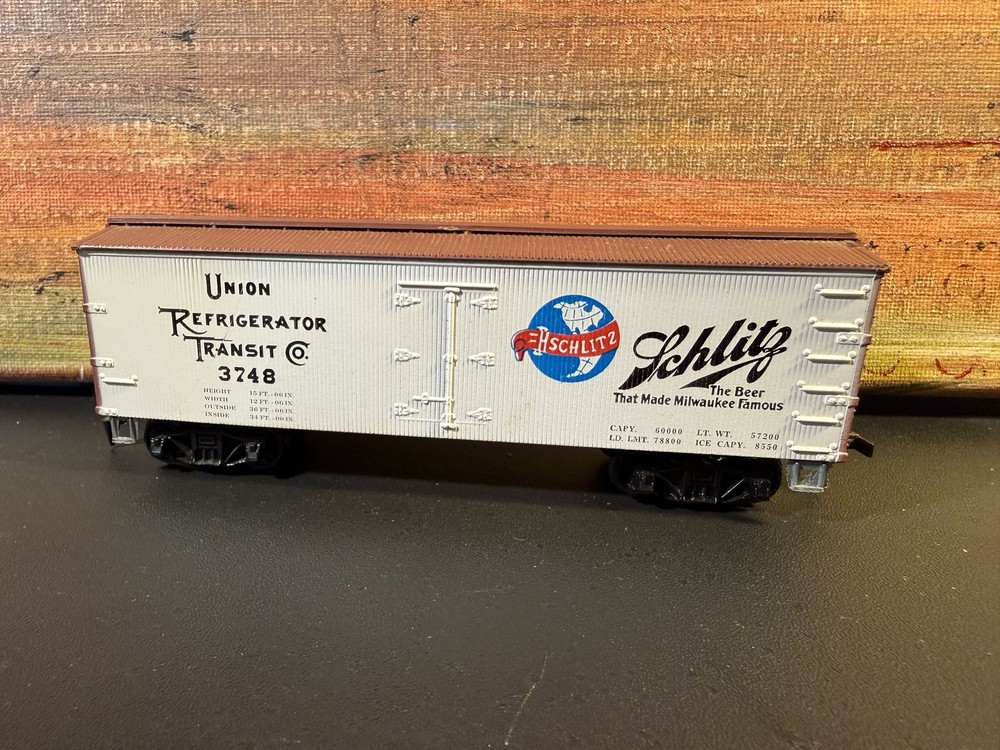 Vintage HO Scale Schlitz Beer Boxcar Model Train
