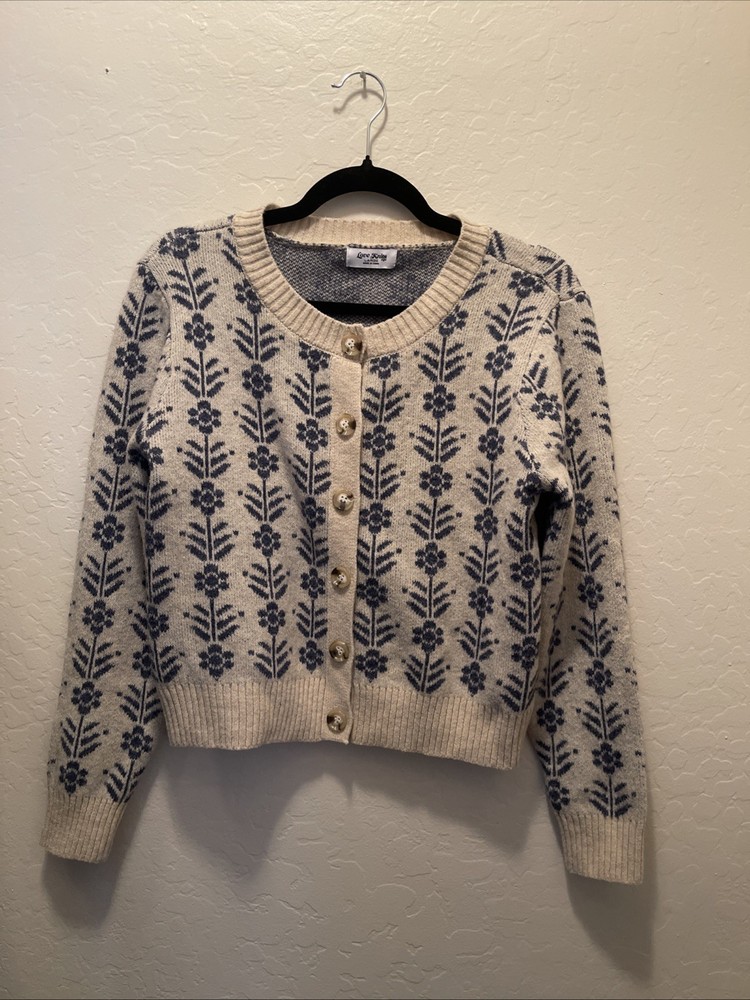 Large Love Knits Women’s Cream Button Up Cardigan With Navy Blue Floral Pattern