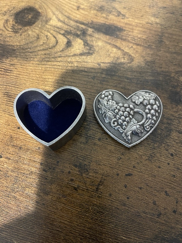 Heritage Pewter 1991 Vintage Heart Shaped Grapevine Design Miniature Trinket Box