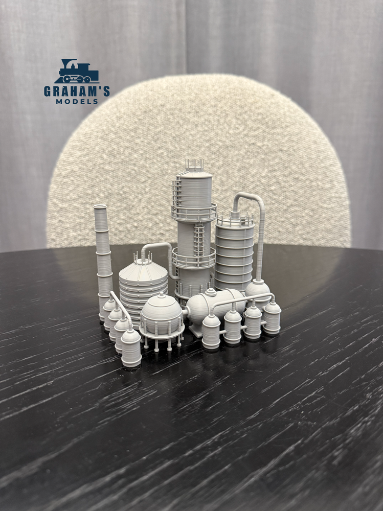 N Scale Oil Refinery / NO BASE VERSION / 1:160 Gauge/ Built And Ready