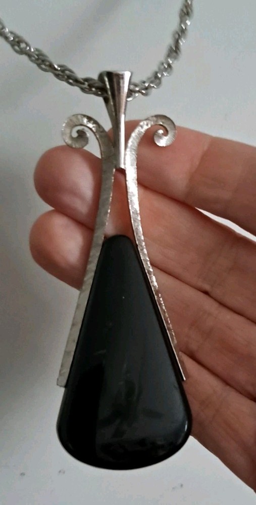 Vintage Large Pendant Necklace AVON Rope Chain Silver Tone Black Teardrop 70's