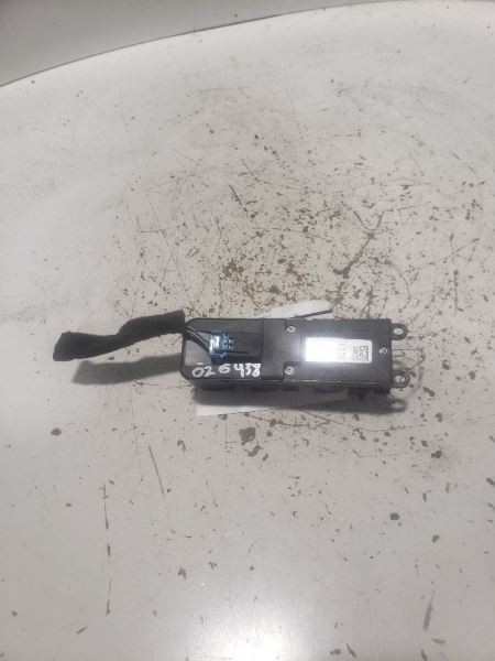 XC70 Driver Front Door Switch Fits 2008-2011 Volvo 70 Series 1041019