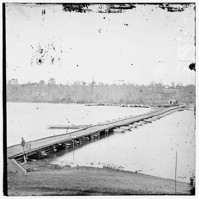 Photo:James River Pontoon Bridge Virginia 1860s Civil War