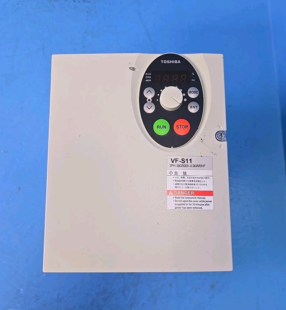 TOSHIBA VFS11-4037PL-WN (R5) 5HP 500V 3PH Inverter Drive