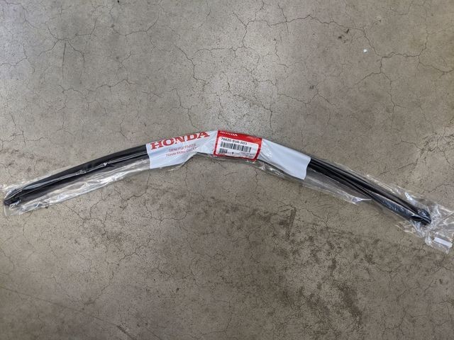 Genuine Honda Wiper Blade 76620-SVA-A03