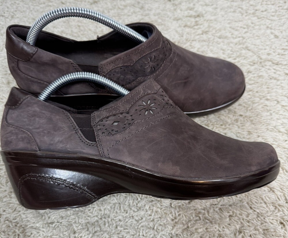 Clarks Marion Helen Dark Brown Leather Clog Size 11M Cutout Comfort Work Shoes